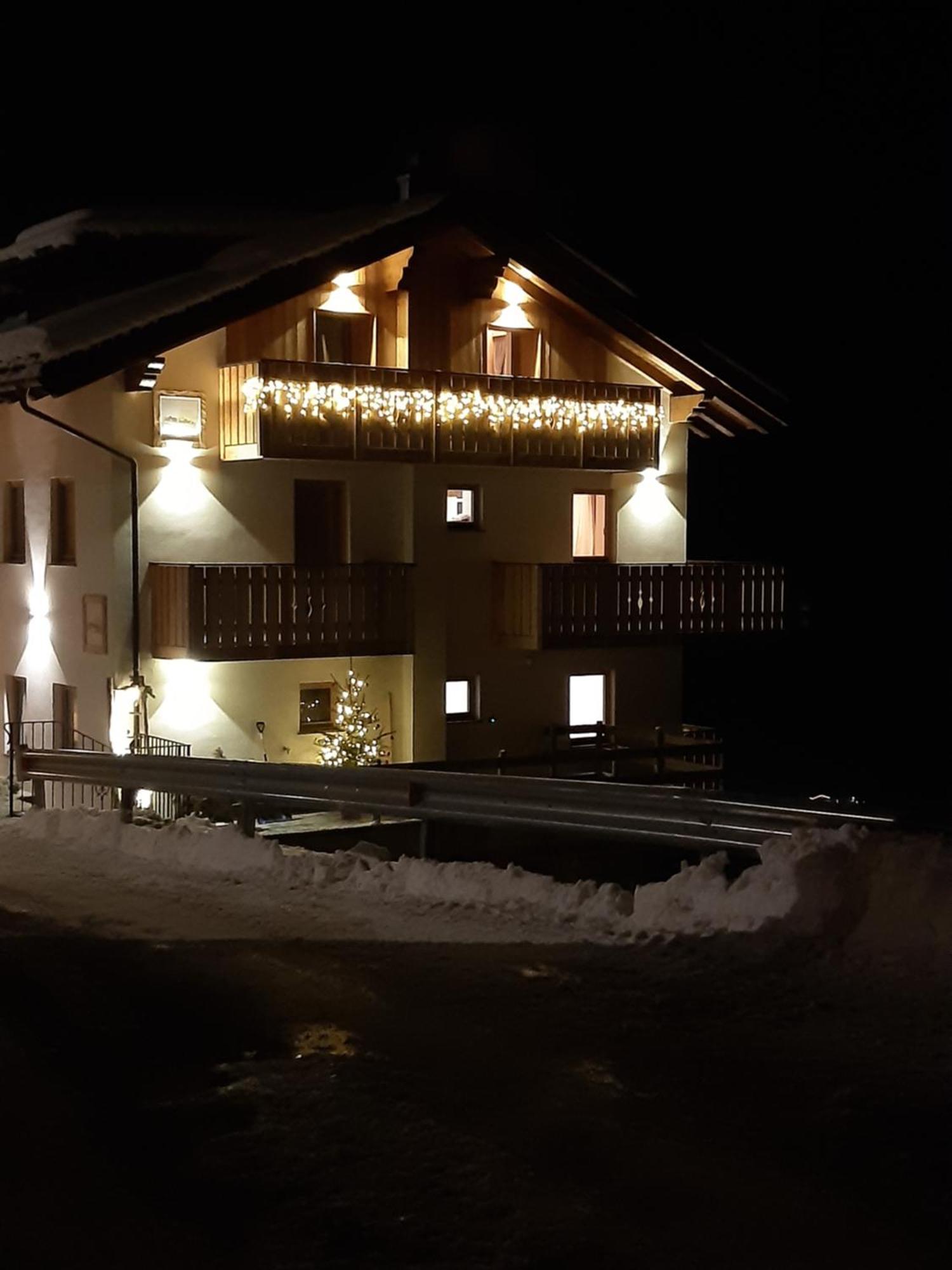 Al Sole B&B Valcomelico Santo Stefano Di Cadore Buitenkant foto